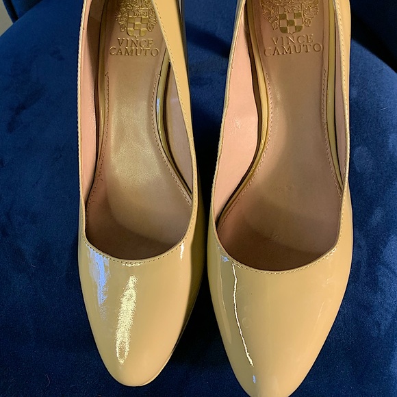 Vince Camuto Patent leather pumps - Picture 2 of 6